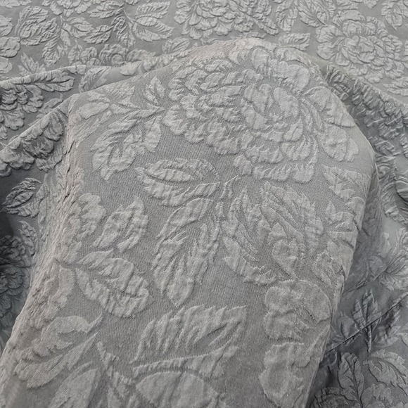 Fashion Options Women's Size 10 Gray Silk Blouse Floral Jacquard Textured Top - Picture 4 of 7